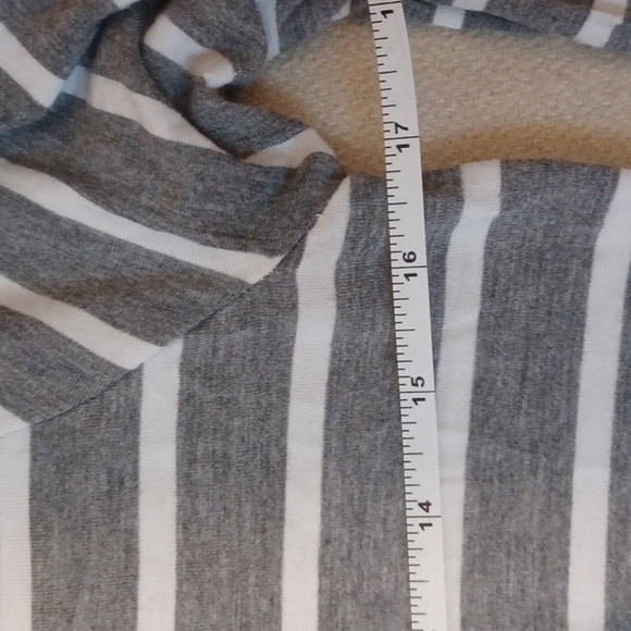 Gray and white Striped Swing Dress w/ long sleeves Old Navy Women's size S tall - Picture 15 of 17